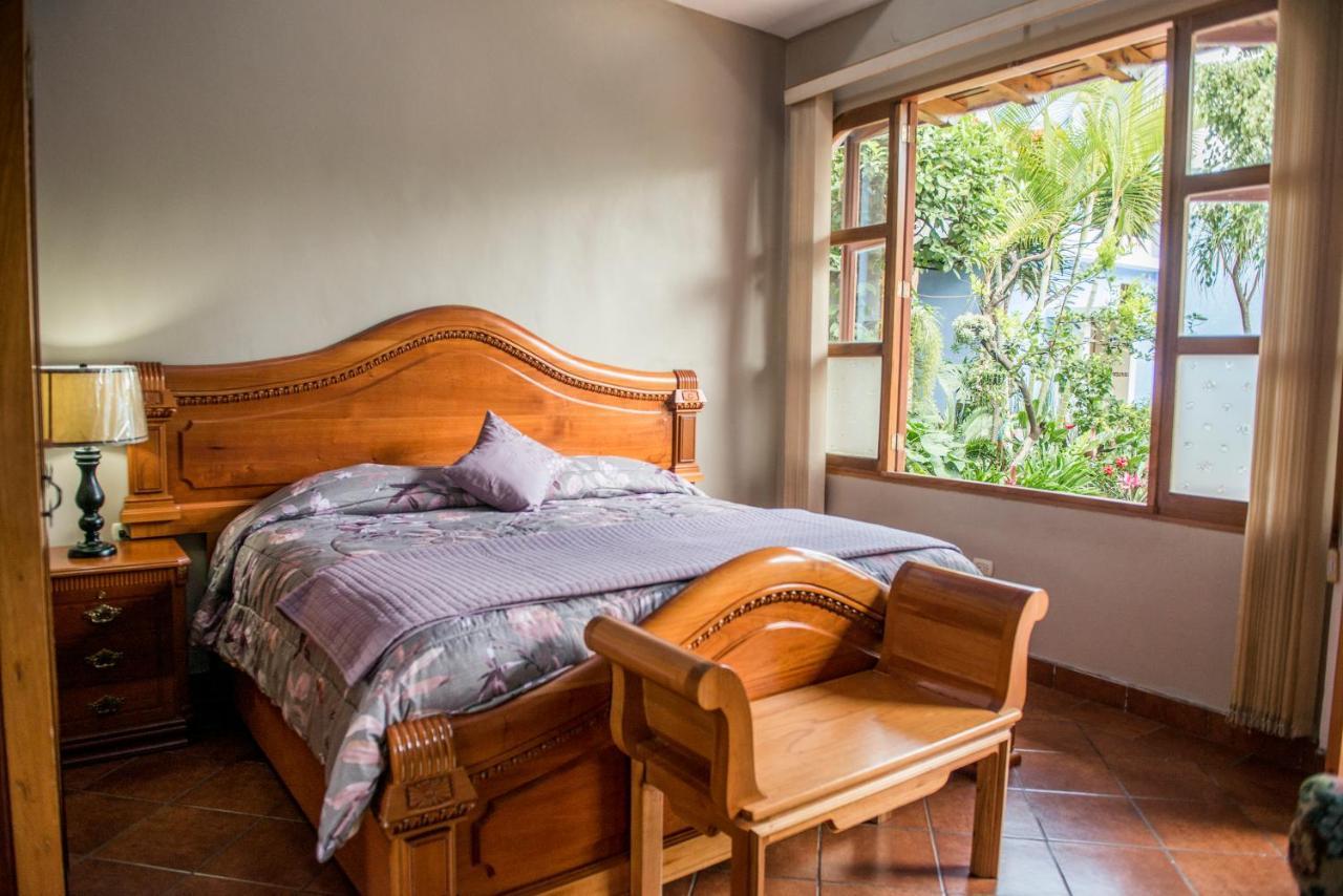 Hotel Casa De Las Fuentes Антигуа-Гватемала Экстерьер фото