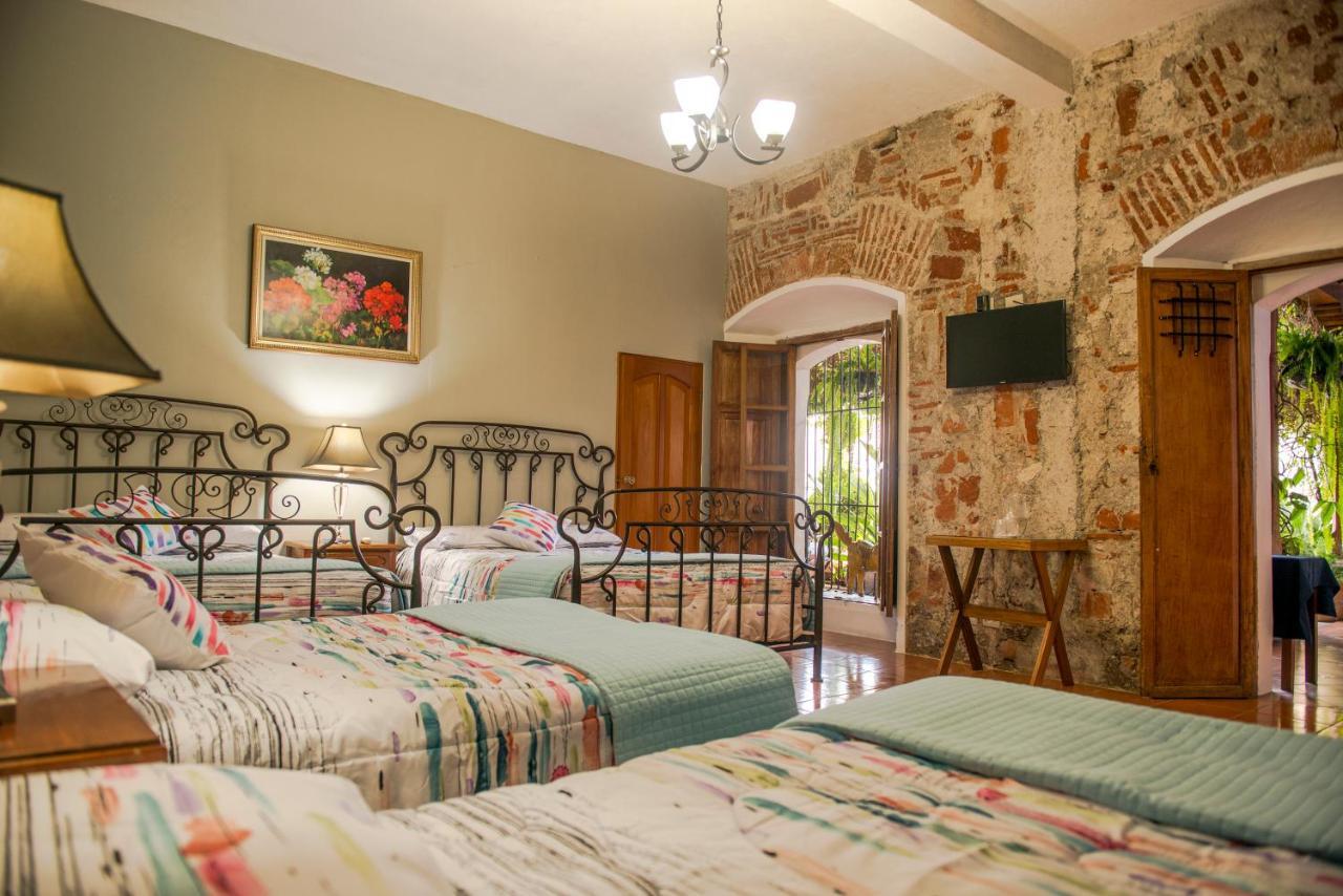 Hotel Casa De Las Fuentes Антигуа-Гватемала Экстерьер фото